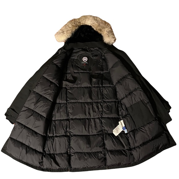 Canada Goose Kensington Slim Fit Parka in Black - Picture 3 of 16